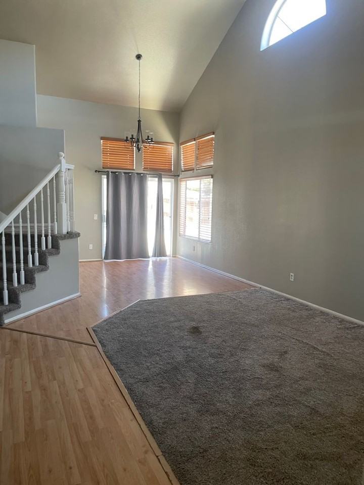 15721 Lake Ridge Rd - Photo 3 of 21