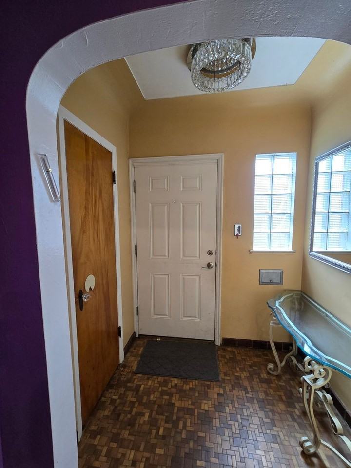 1679 Xavier St - Photo 3 of 44