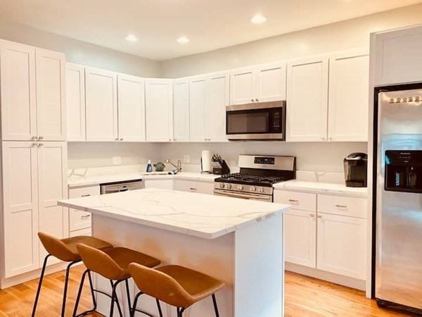 81 Sydney St #1 - Photo 4 of 15