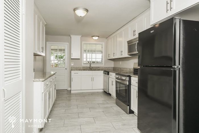 4629 Harden Blvd - Photo 6 of 14