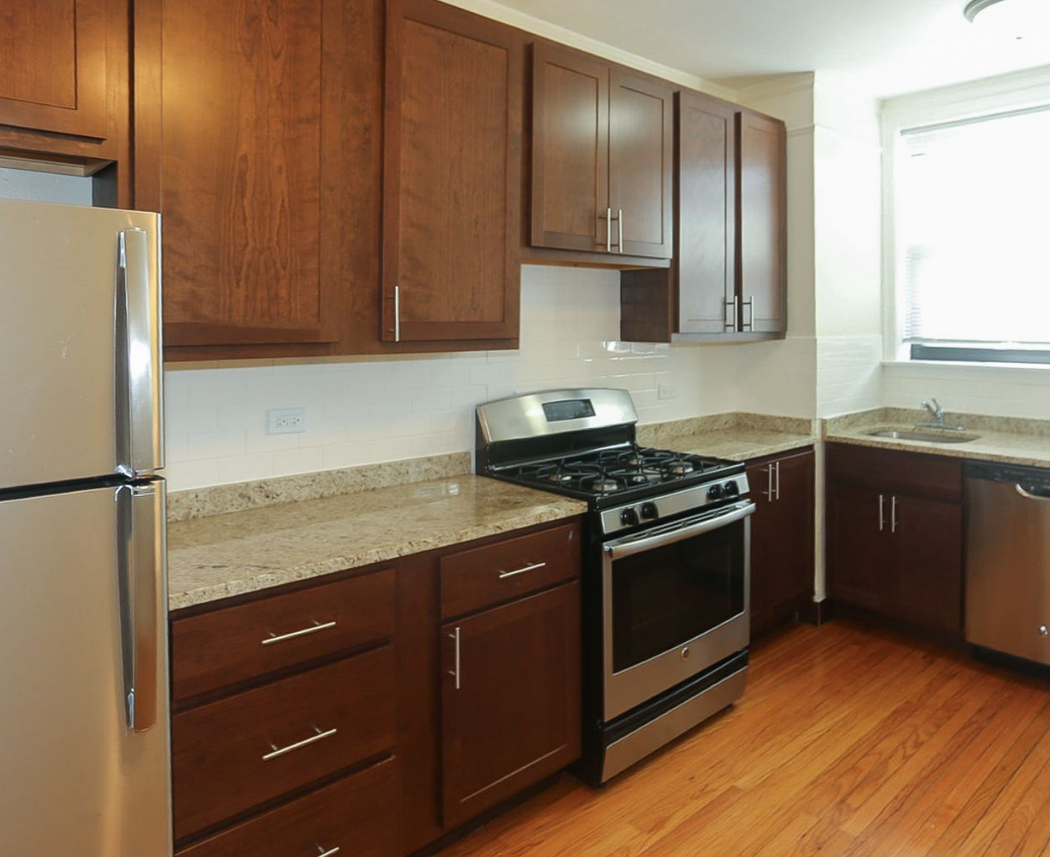 W Wilson Ave & N Winchester Ave - Photo 2 of 10