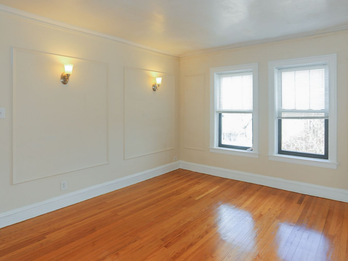 W Wilson Ave & N Winchester Ave - Photo 6 of 10