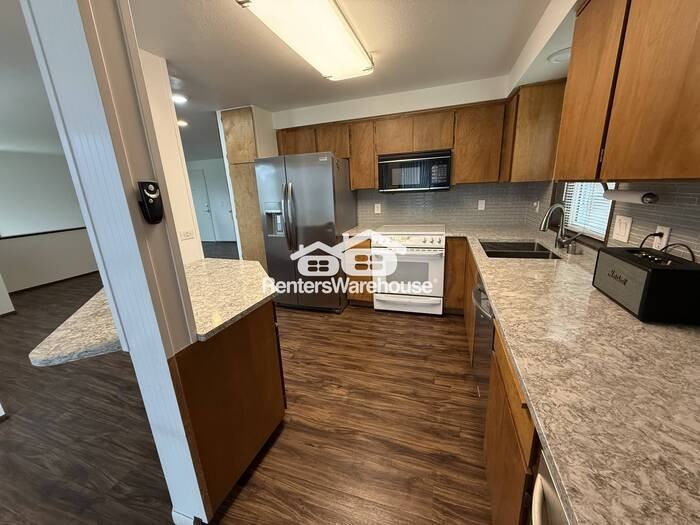 5718 Commercial Ave - Photo 7 of 19