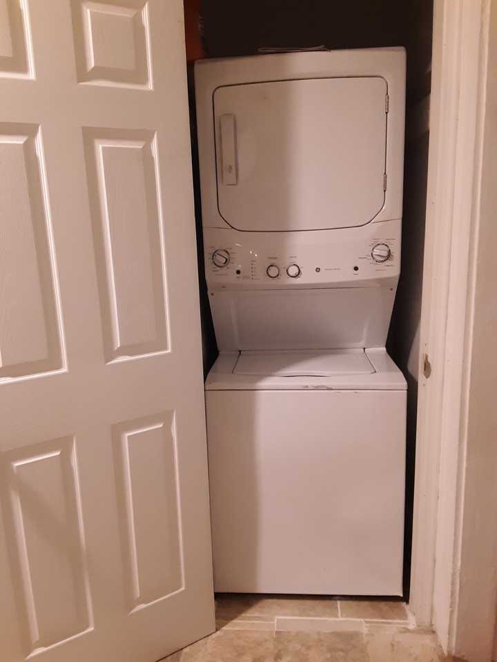 537 Bowman Ave #2 - Photo 4 of 7