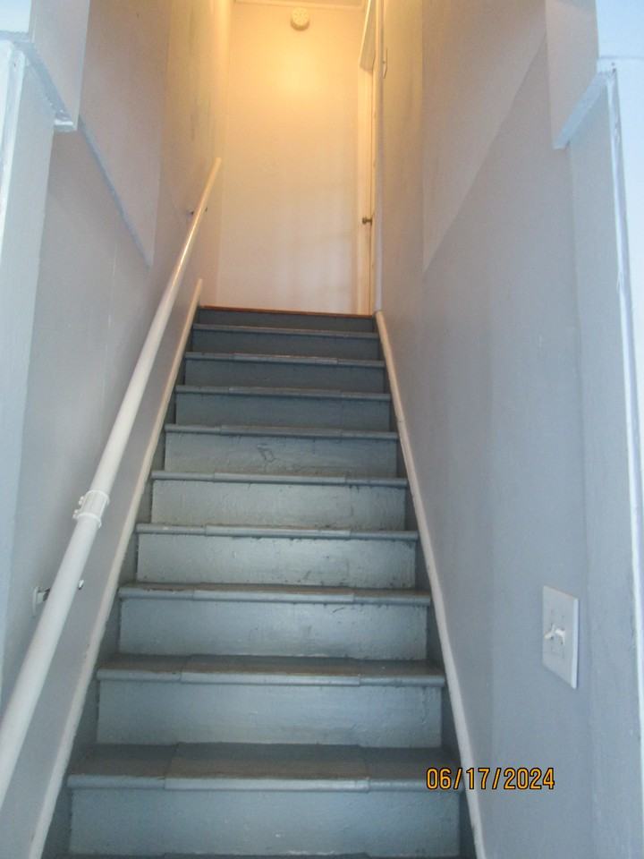 537 Bowman Ave #2 - Photo 7 of 7