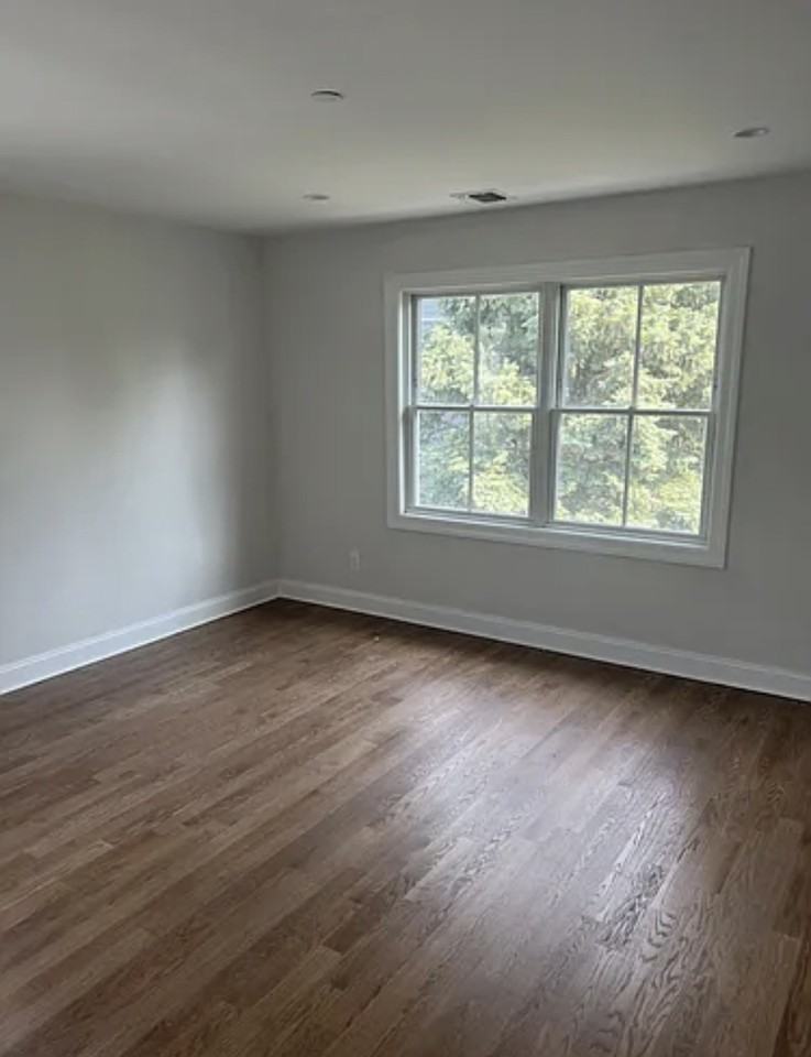 69 Oak St #B - Photo 5 of 13
