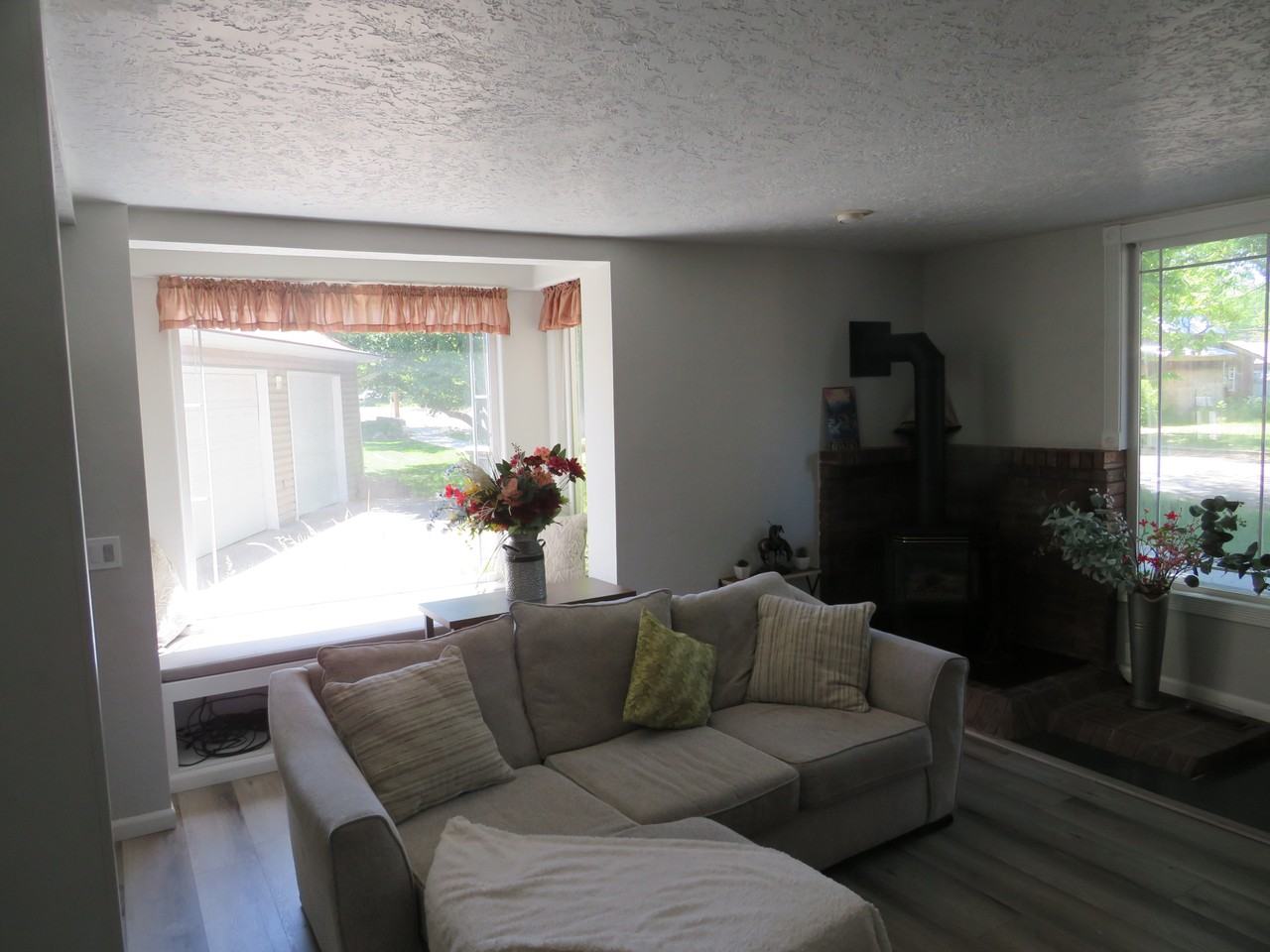 1014 E Franklin St #1 - Photo 6 of 29