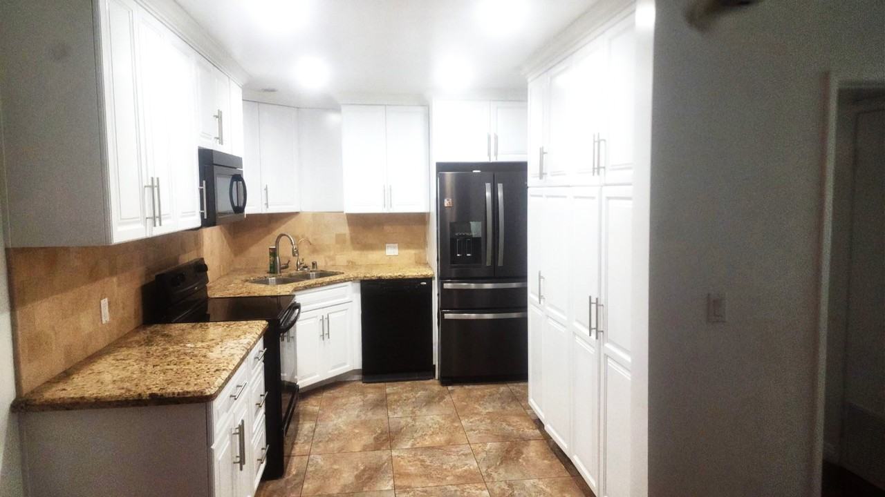 312 N Louise St #108 - Photo 3 of 43