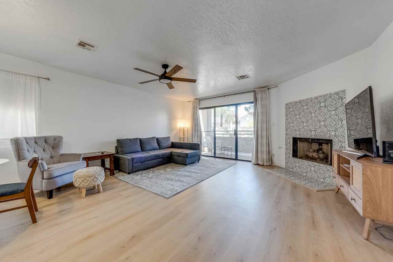 5054 S Rainbow Blvd #105 - Photo 4 of 33