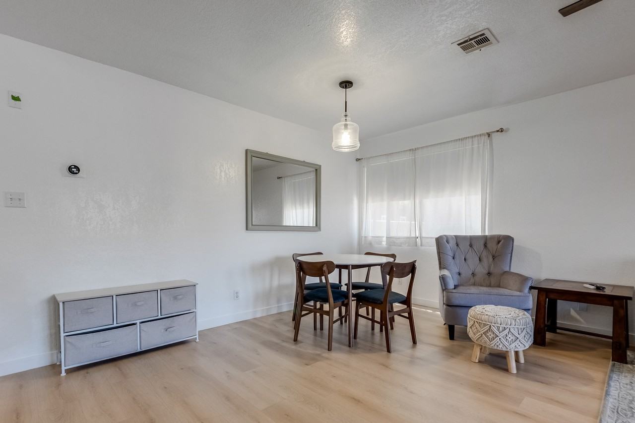 5054 S Rainbow Blvd #105 - Photo 7 of 33