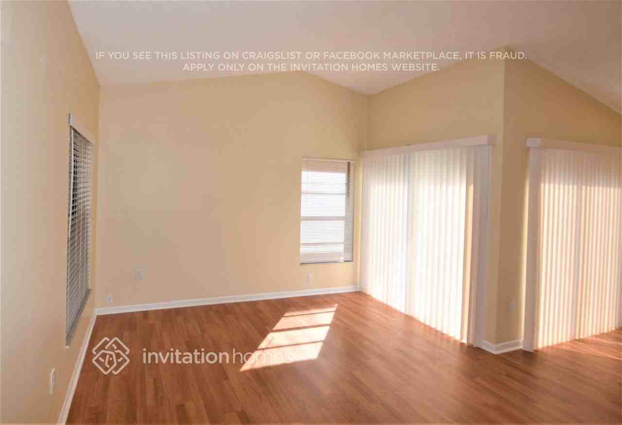 14710 Cedar Creek Pl - Photo 5 of 25