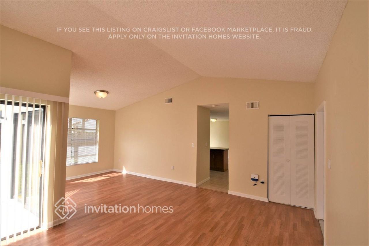 14710 Cedar Creek Pl - Photo 6 of 25