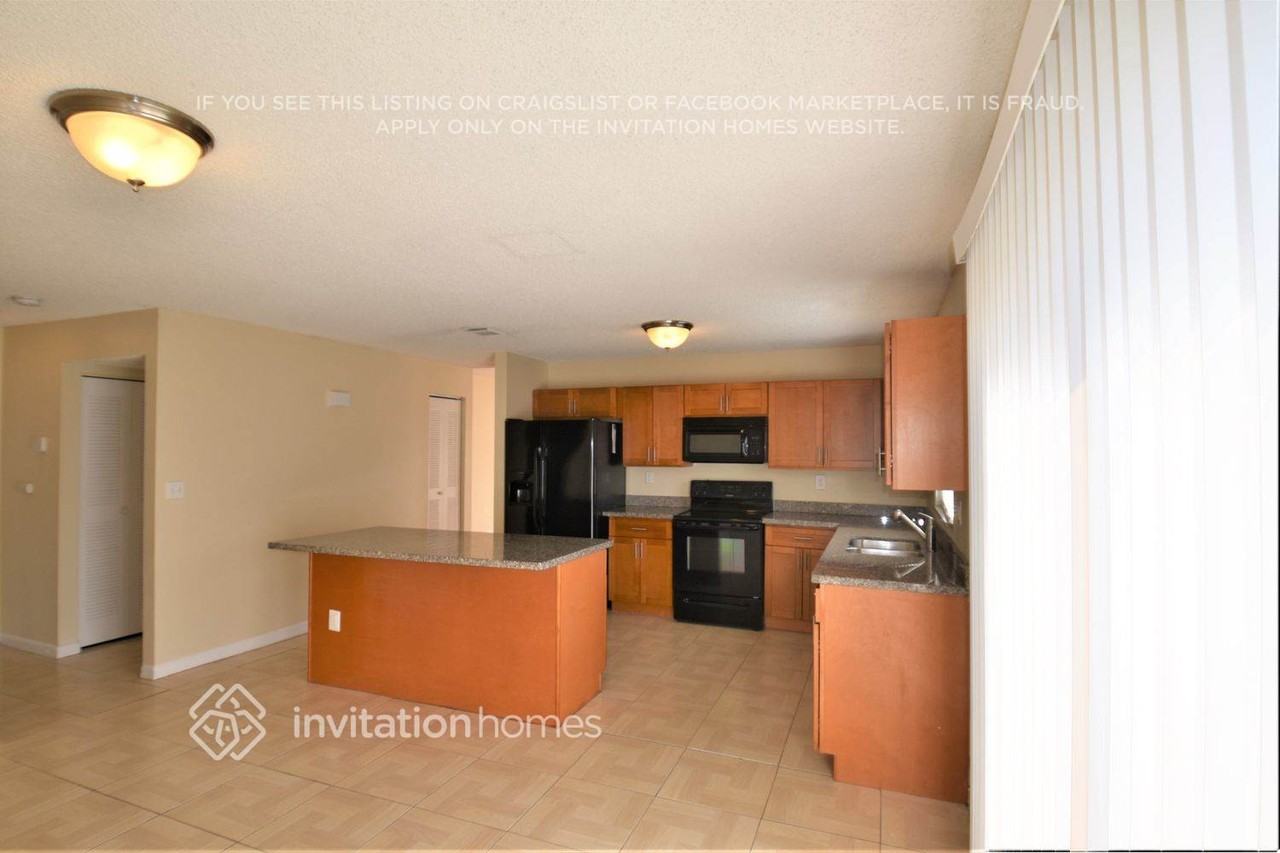 14710 Cedar Creek Pl - Photo 7 of 25