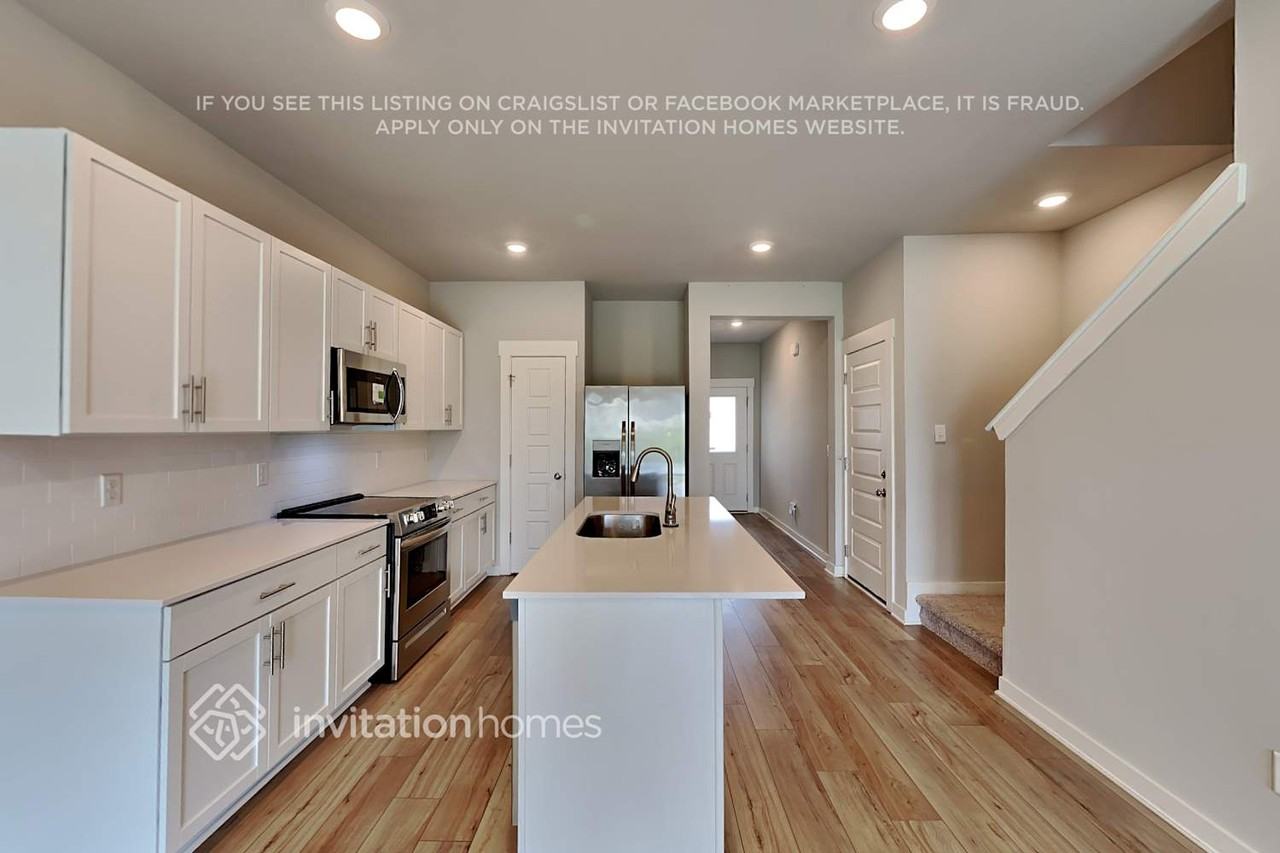 783 Mickelson Way - Photo 6 of 19