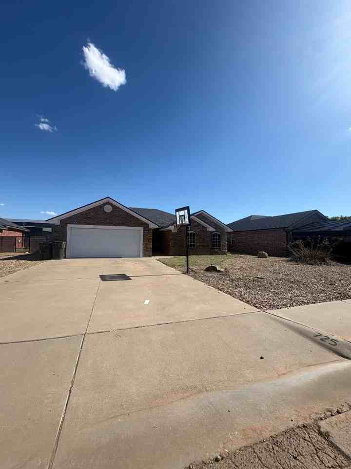 725 Almond Tree Ln - Photo 4 of 20