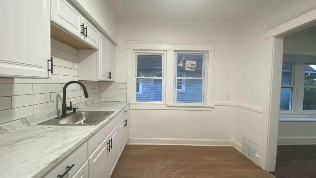 4236 E 131st Street, Cleveland OH 44105 - Photo 5 of 30