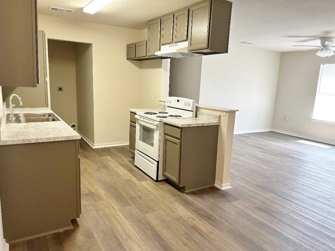 8164 Marydean Ave #8164 - Photo 5 of 13