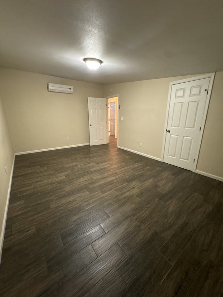 4419 N Hein Rd #3 - Photo 3 of 9