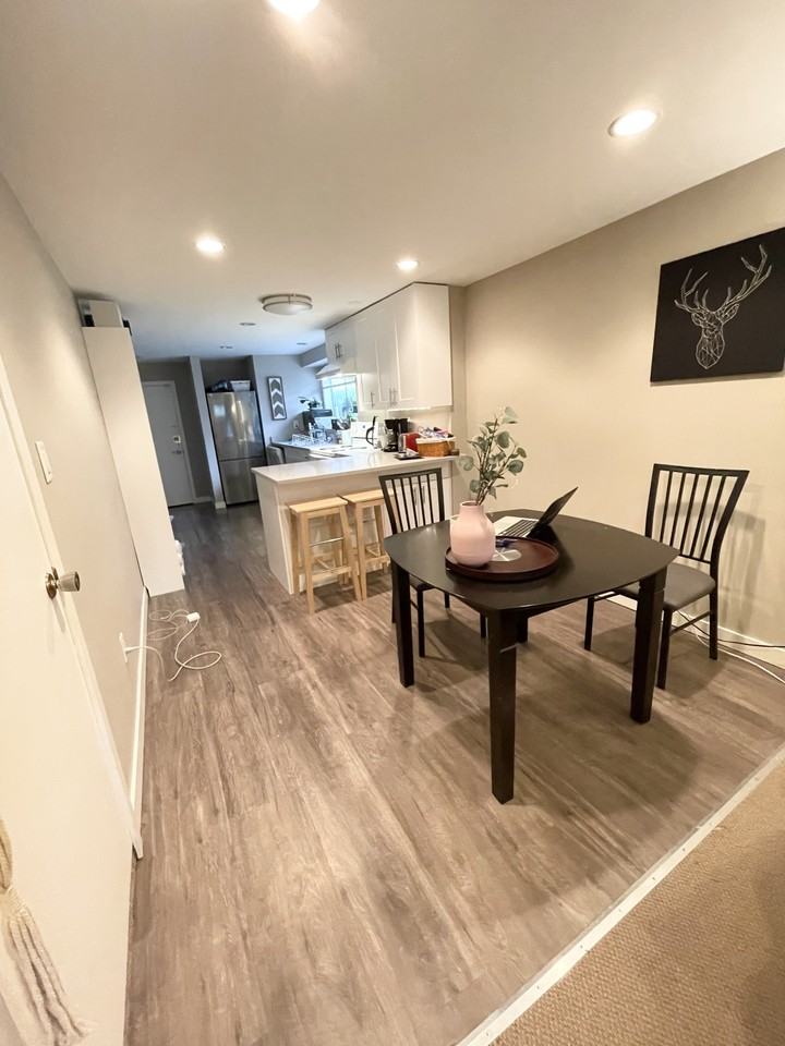 195 East 21st Avenue #B - Photo 2 of 10