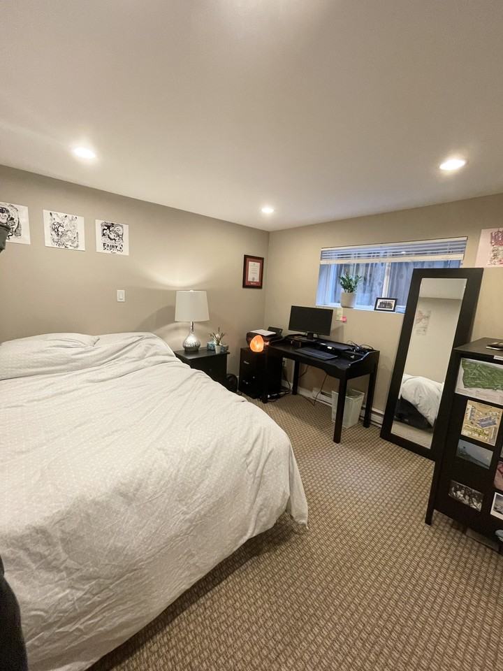 195 East 21st Avenue #B - Photo 5 of 10