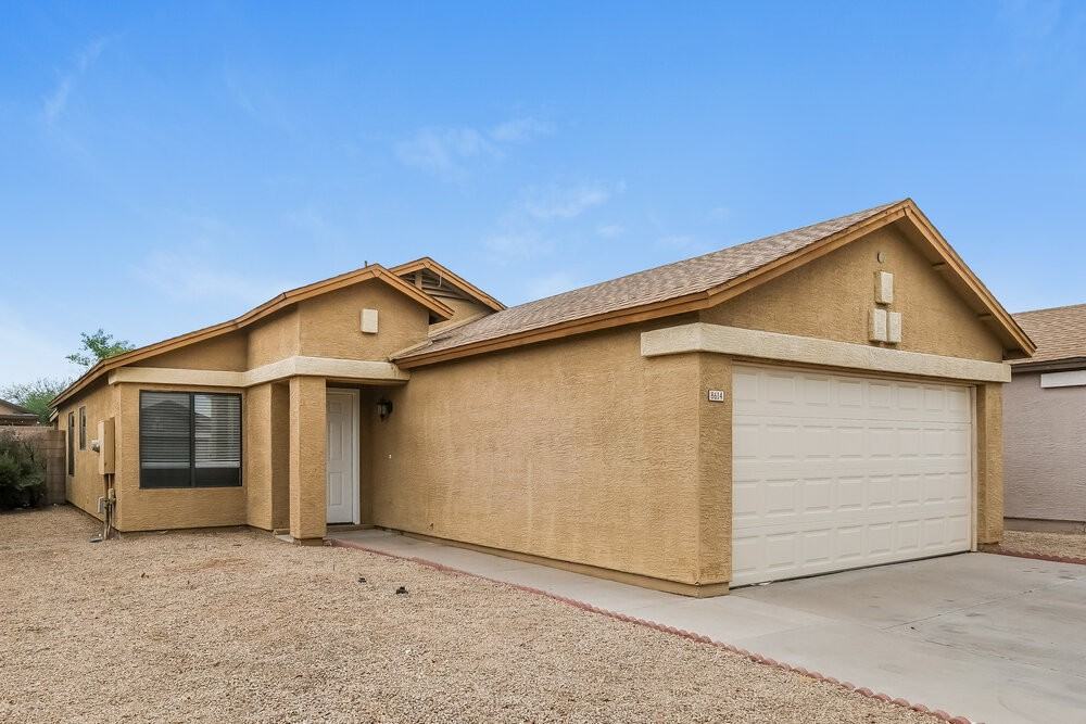 8614 W Mariposa Dr - Photo 3 of 16
