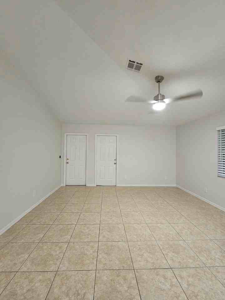 9209 Seville Rd #1 - Photo 3 of 23