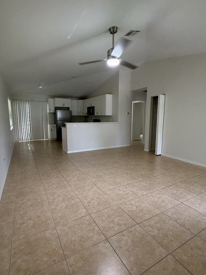 9209 Seville Rd #1 - Photo 4 of 23