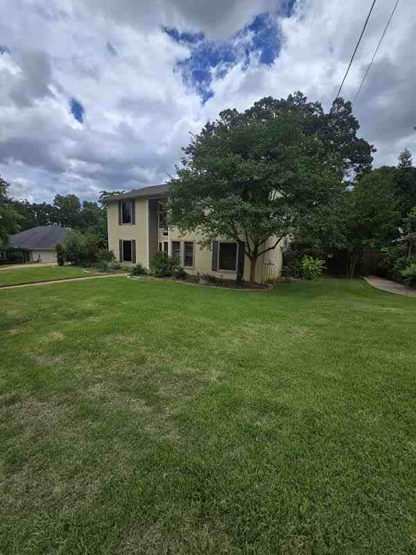 1822 Northwood Ct #1 - Photo 2 of 50