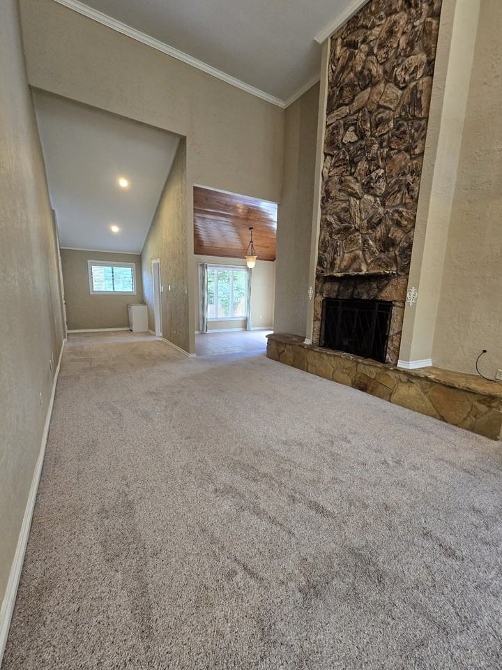 1822 Northwood Ct #1 - Photo 5 of 50