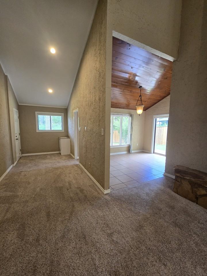 1822 Northwood Ct #1 - Photo 7 of 50