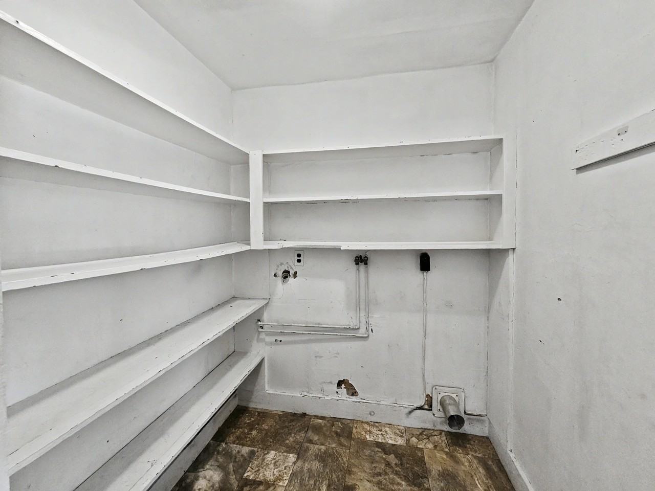 1315 Farr Street2nd Fl #2ndFL - Photo 4 of 10