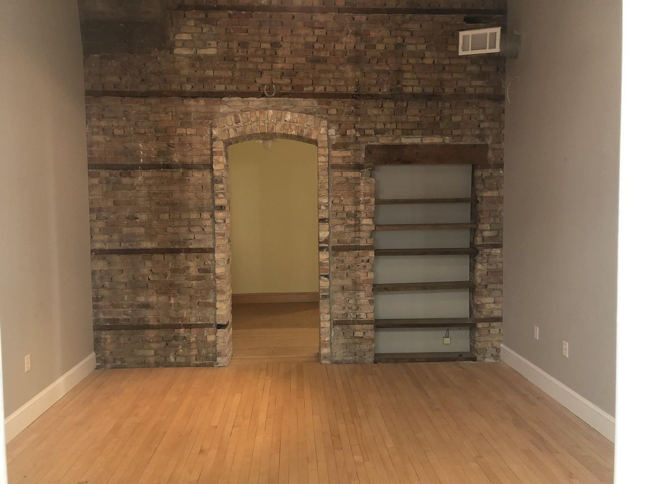511 2nd St #207 - Photo 4 of 8