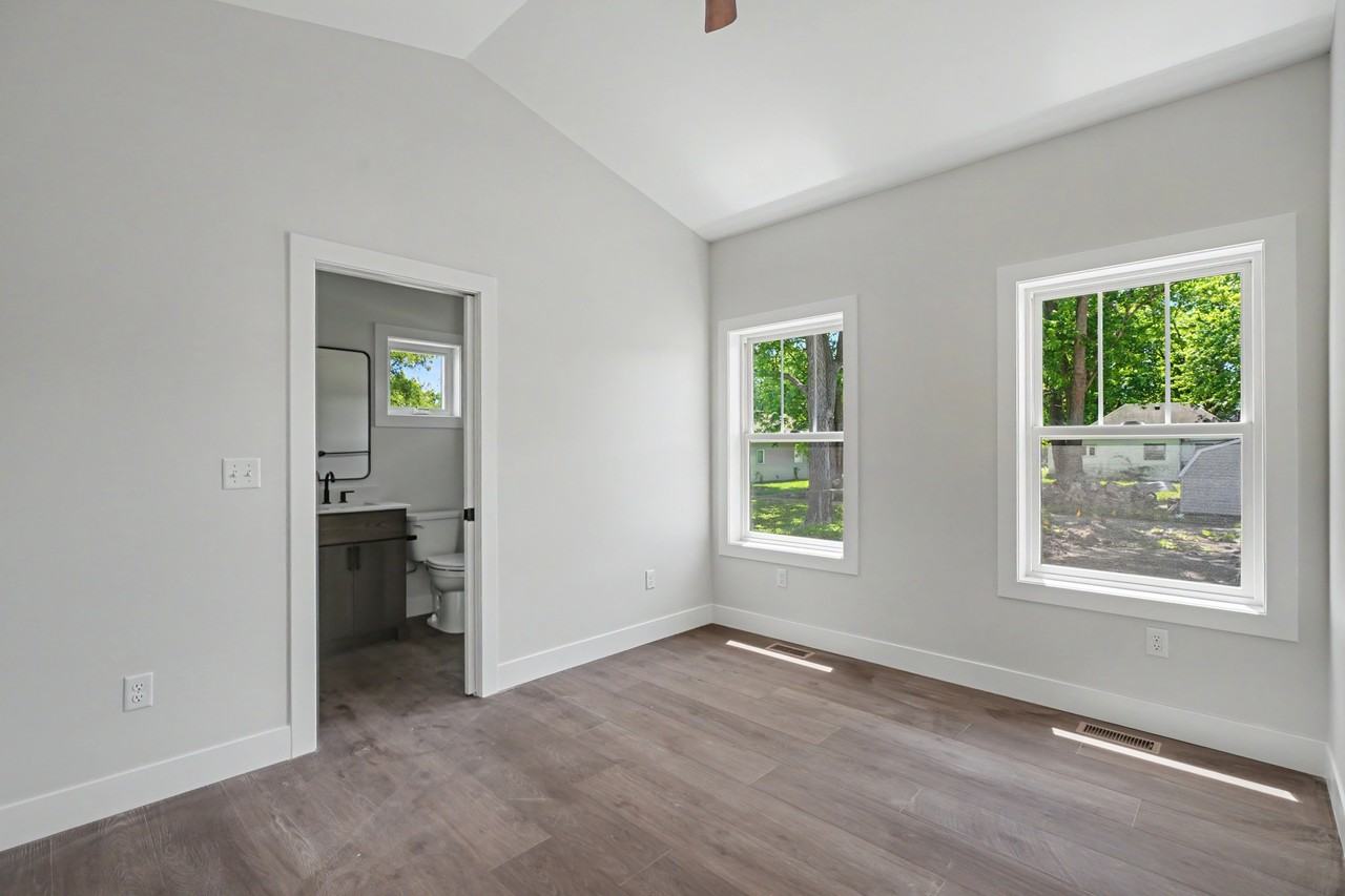 405 E Larmon St #1 - Photo 6 of 14