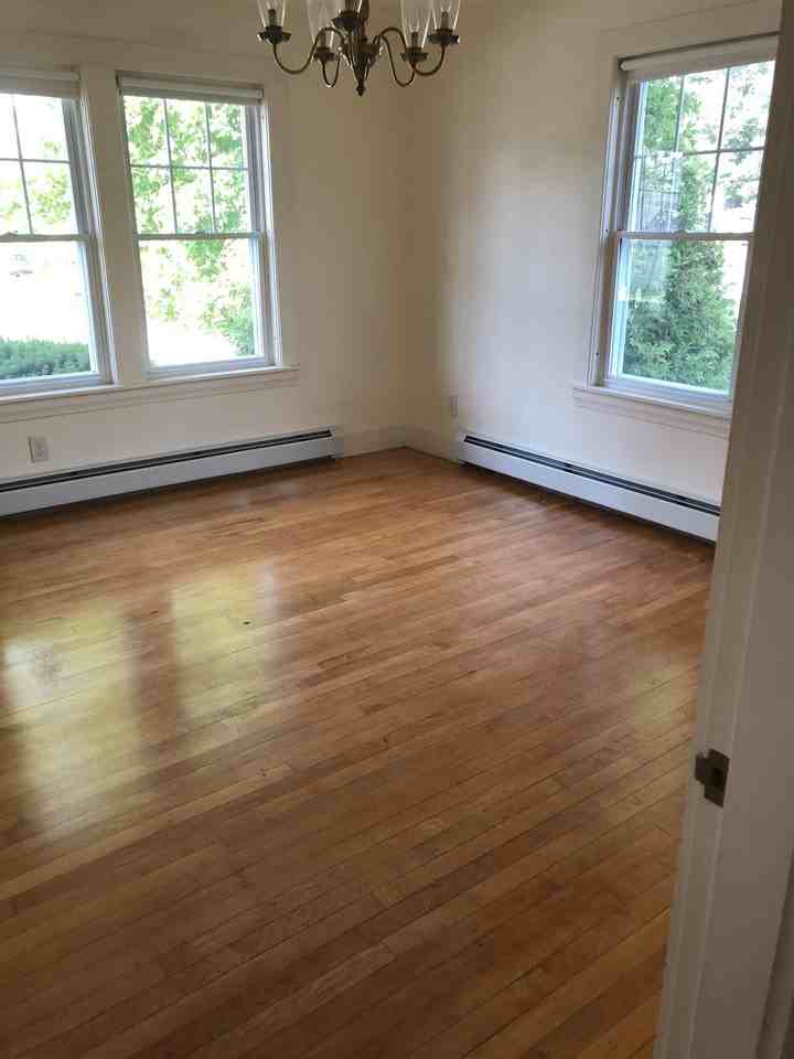 35 Lincoln St #1 - Photo 3 of 11