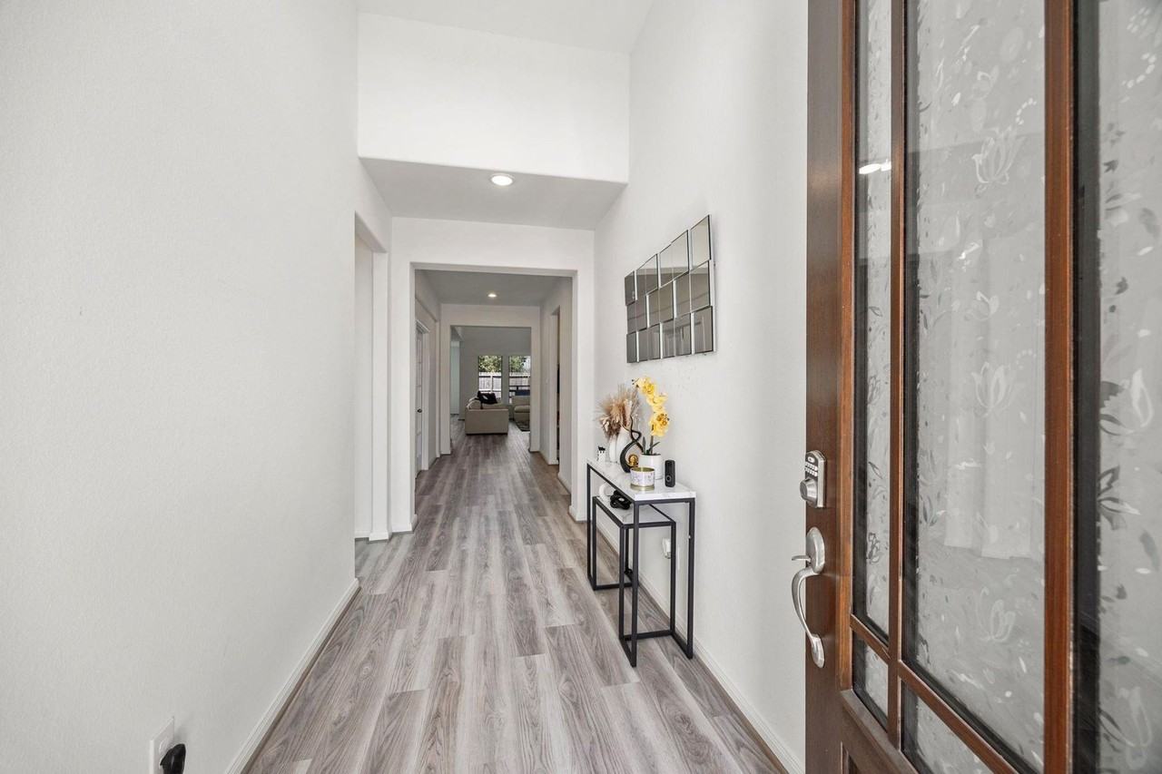 21467 Somerset Shores Xing - Photo 2 of 29