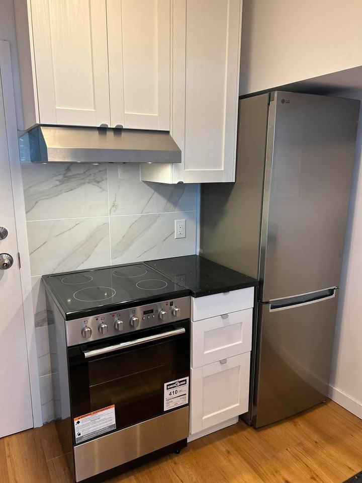 5745 Avenue de Darlington #16 - Photo 4 of 13