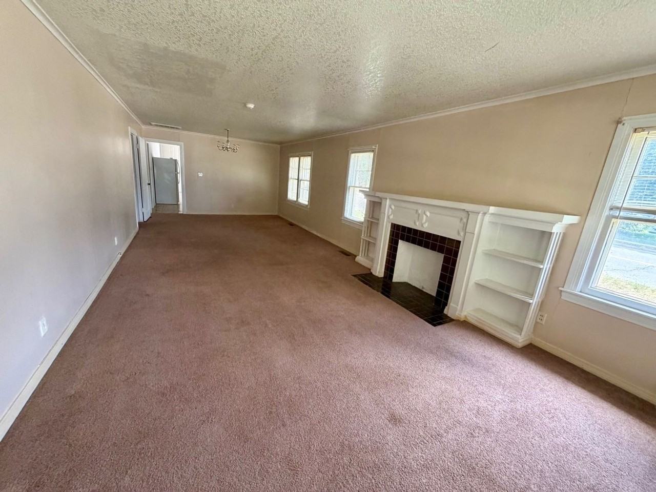 1 E Pulaski St - Photo 5 of 16
