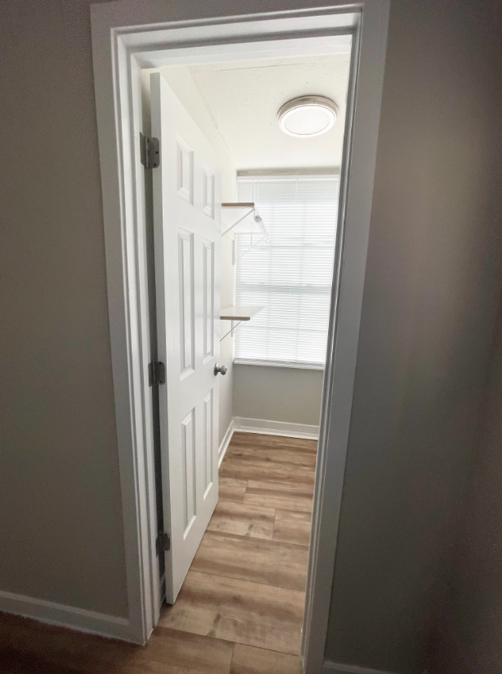 3428 W Colorado Ave #6 - Photo 3 of 10