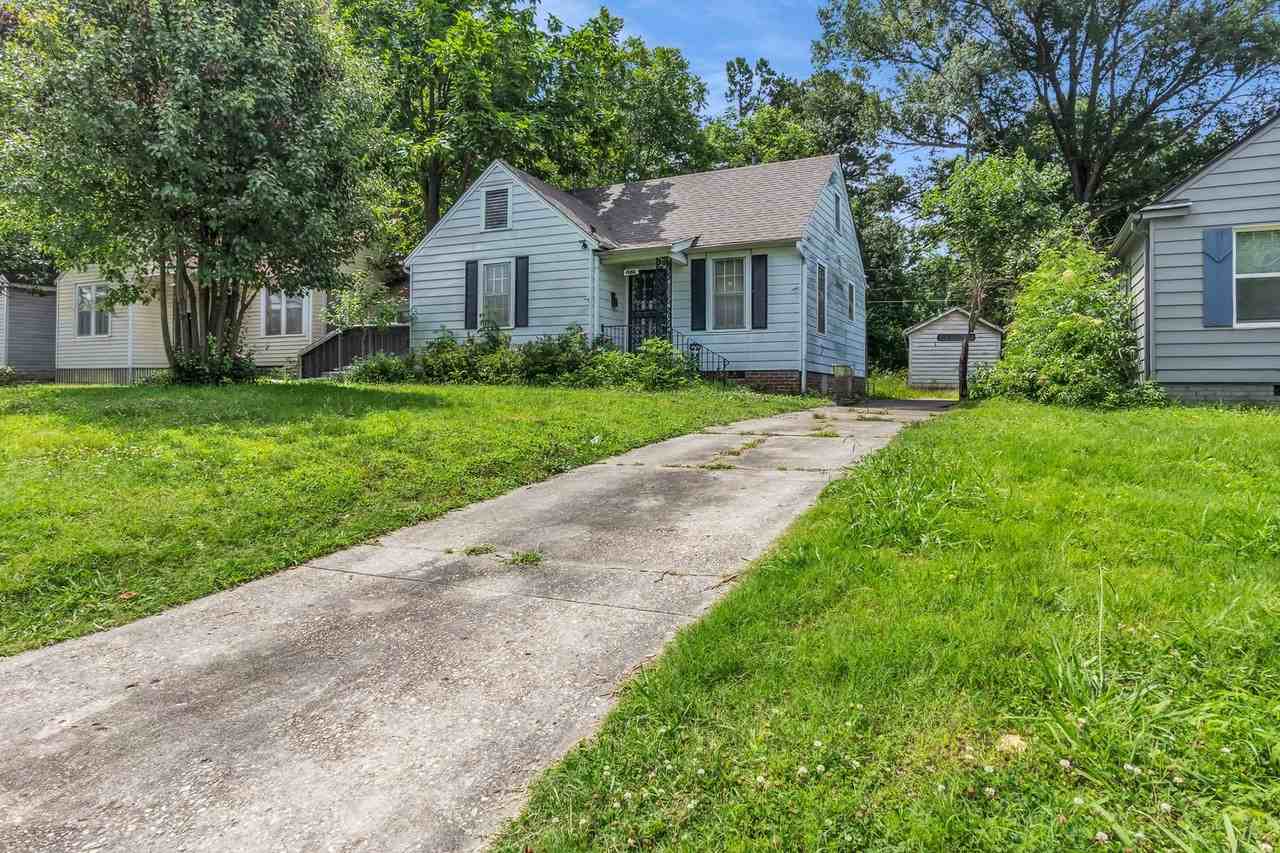 3729 Spottswood Ave - Photo 2 of 17