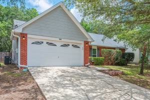 featured image of 804 Sparkleberry Cv