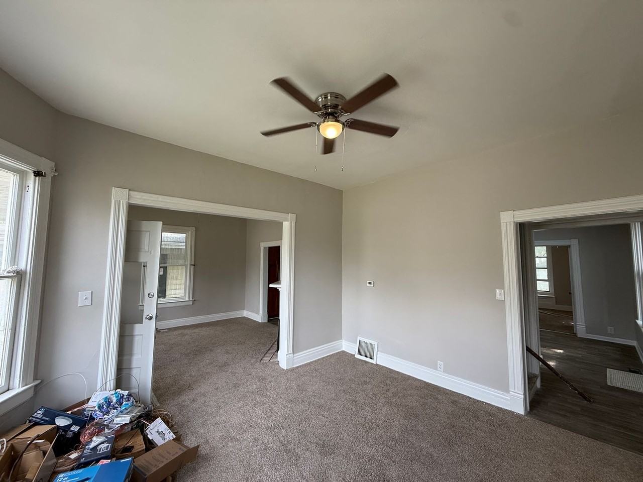 938 W Edwards St - Photo 7 of 26