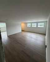 featured image of 549 E Vine St