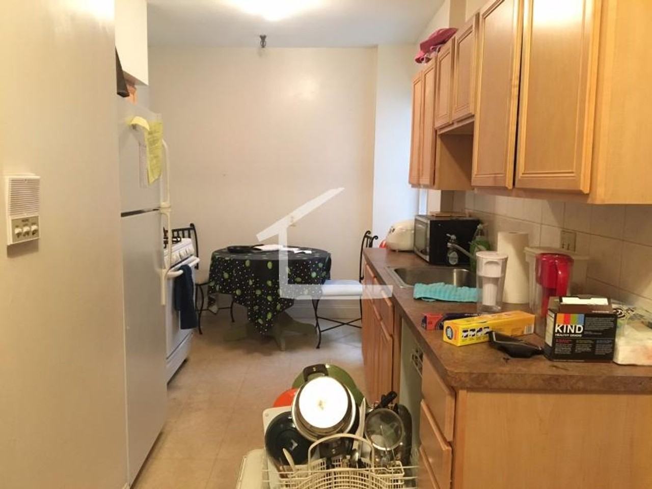 2023 Commonwealth Ave - Photo 3 of 4