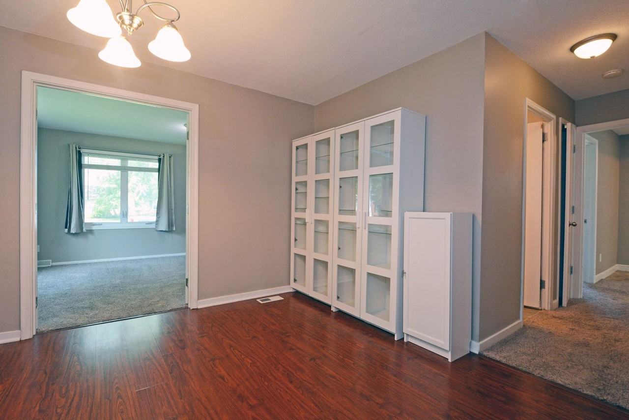 1021 W 86th St - Photo 4 of 25