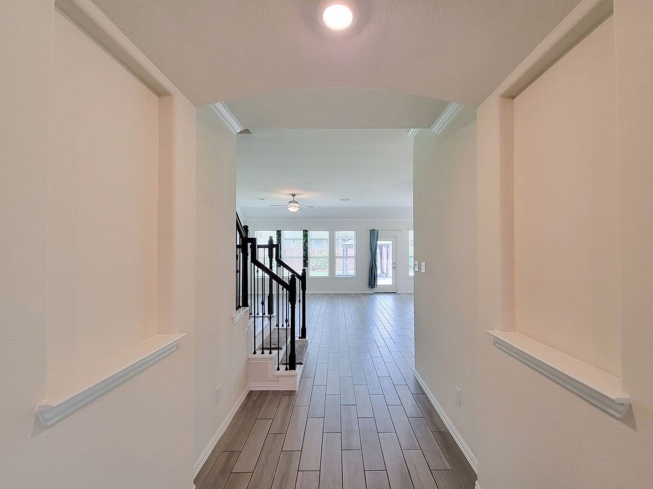 28638 Monarch Cliffs Dr - Photo 5 of 49