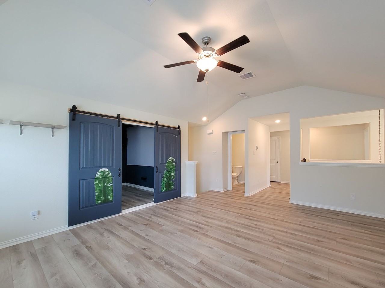 28638 Monarch Cliffs Dr - Photo 6 of 49