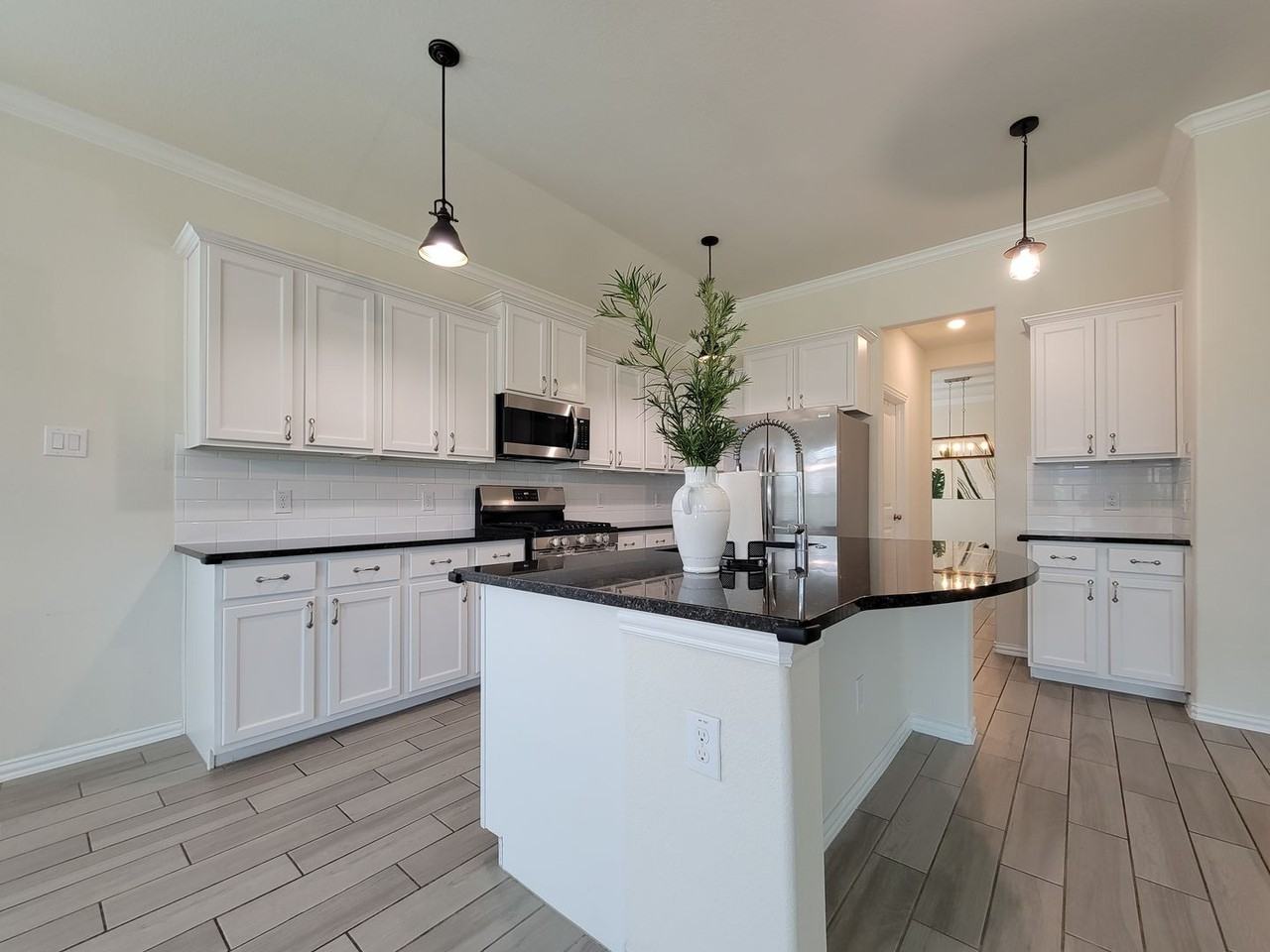 28638 Monarch Cliffs Dr - Photo 7 of 49