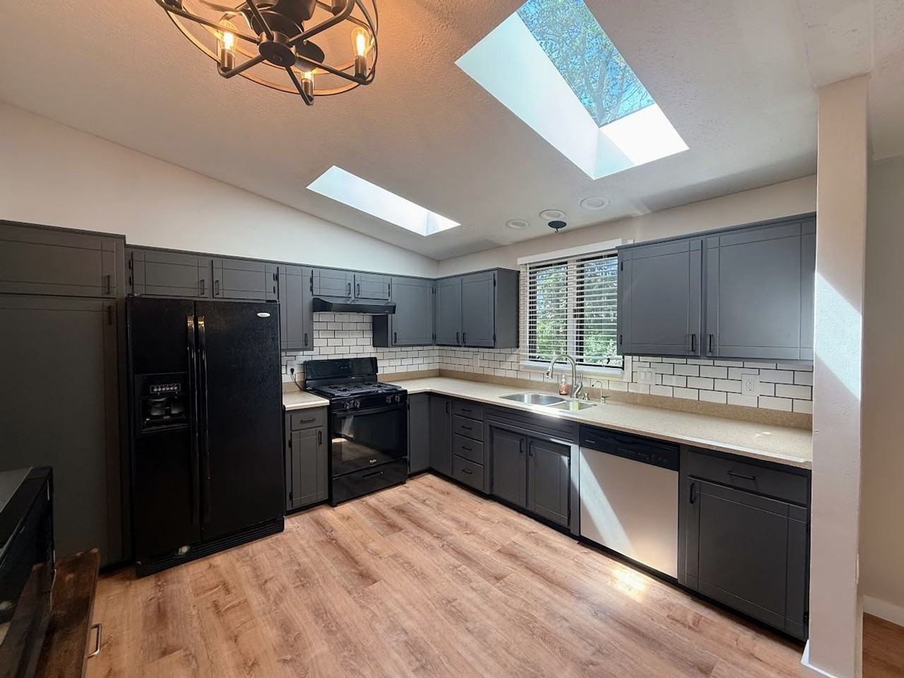 5405 Cherokee Ave Nw - Photo 4 of 20
