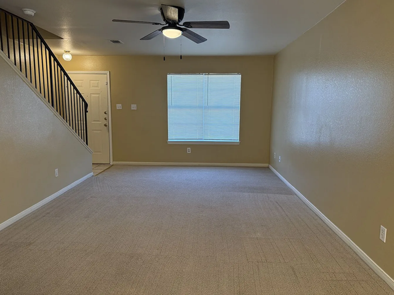 711 Apartments - Photo 2 of 33