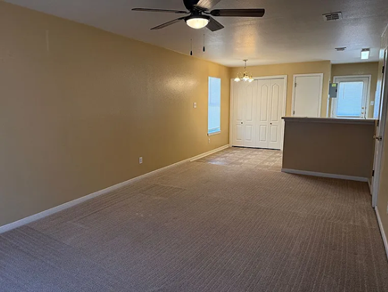711 Apartments - Photo 3 of 33